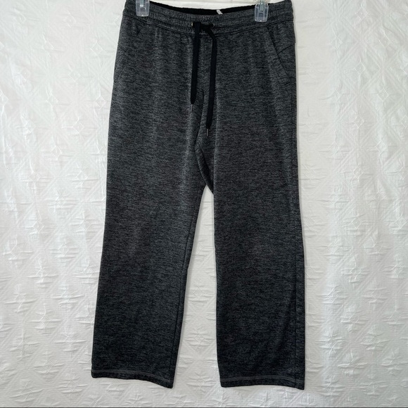 Adidas woman’s pants - Picture 1 of 7